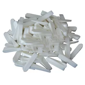   Csempeszintező ék Strend Pro 7155, padlóék 0-8 mm, 28 x 8 x 6 mm, csomag. 30 db