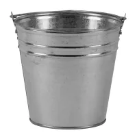 Edények, kannák, vödrök