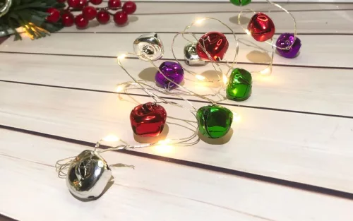 MagicHome, Karácsonyi füzér, 20x fehér LED, haranggal, 2xAA